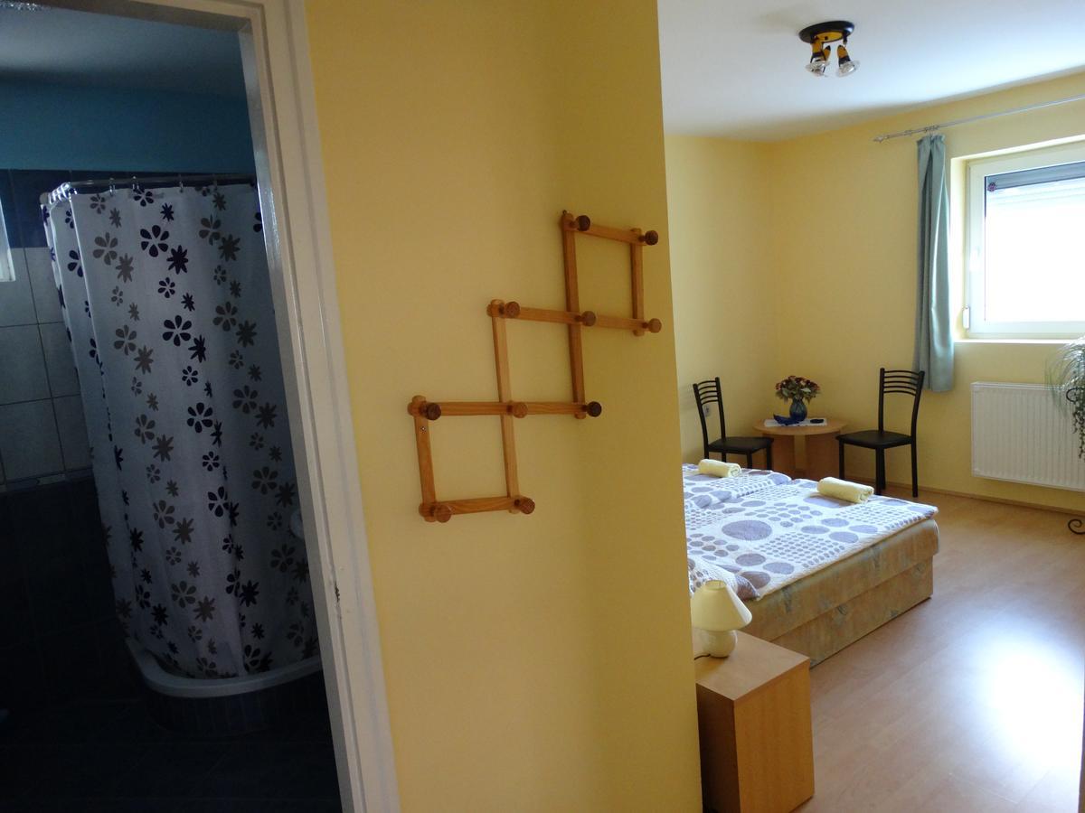 זלקרוס Herkules Apartman מראה חיצוני תמונה