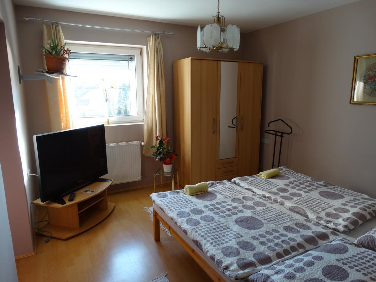 זלקרוס Herkules Apartman מראה חיצוני תמונה