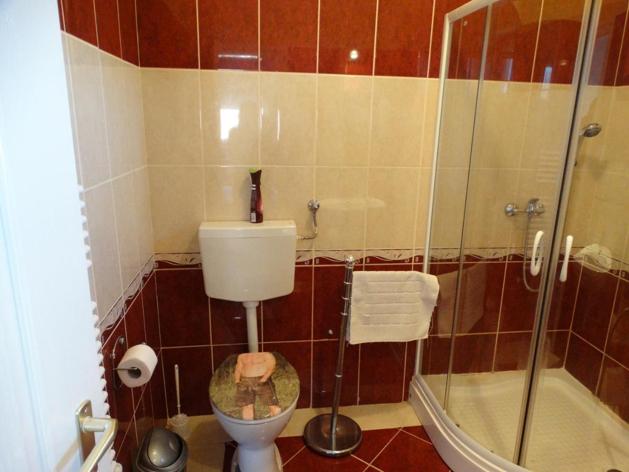 זלקרוס Herkules Apartman מראה חיצוני תמונה